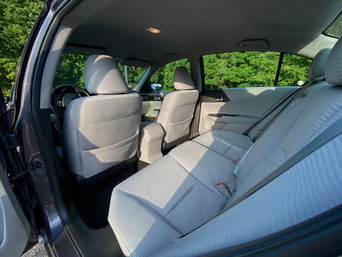 Used 2016 Honda Accord LX image 6