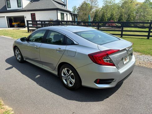 Used 2016 Honda Civic LX image 9