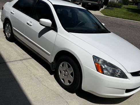 Used 2005 Honda Accord LX image 4