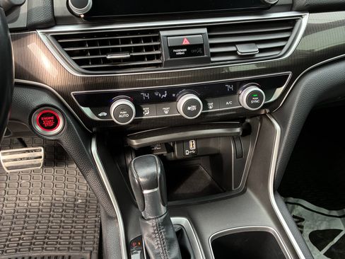 Used 2020 Honda Accord Sport image 11