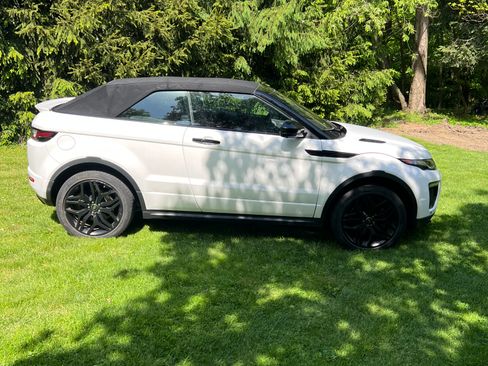 Used 2018 Land Rover Range Rover Evoque HSE Dynamic AWD/4WD image 4
