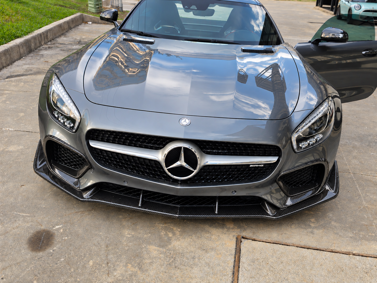 Used 2016 Mercedes-Benz AMG GT S image 11