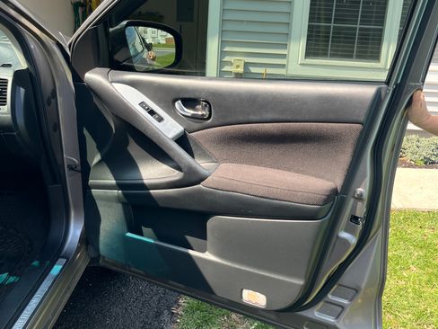 Used 2012 Nissan Murano S image 9