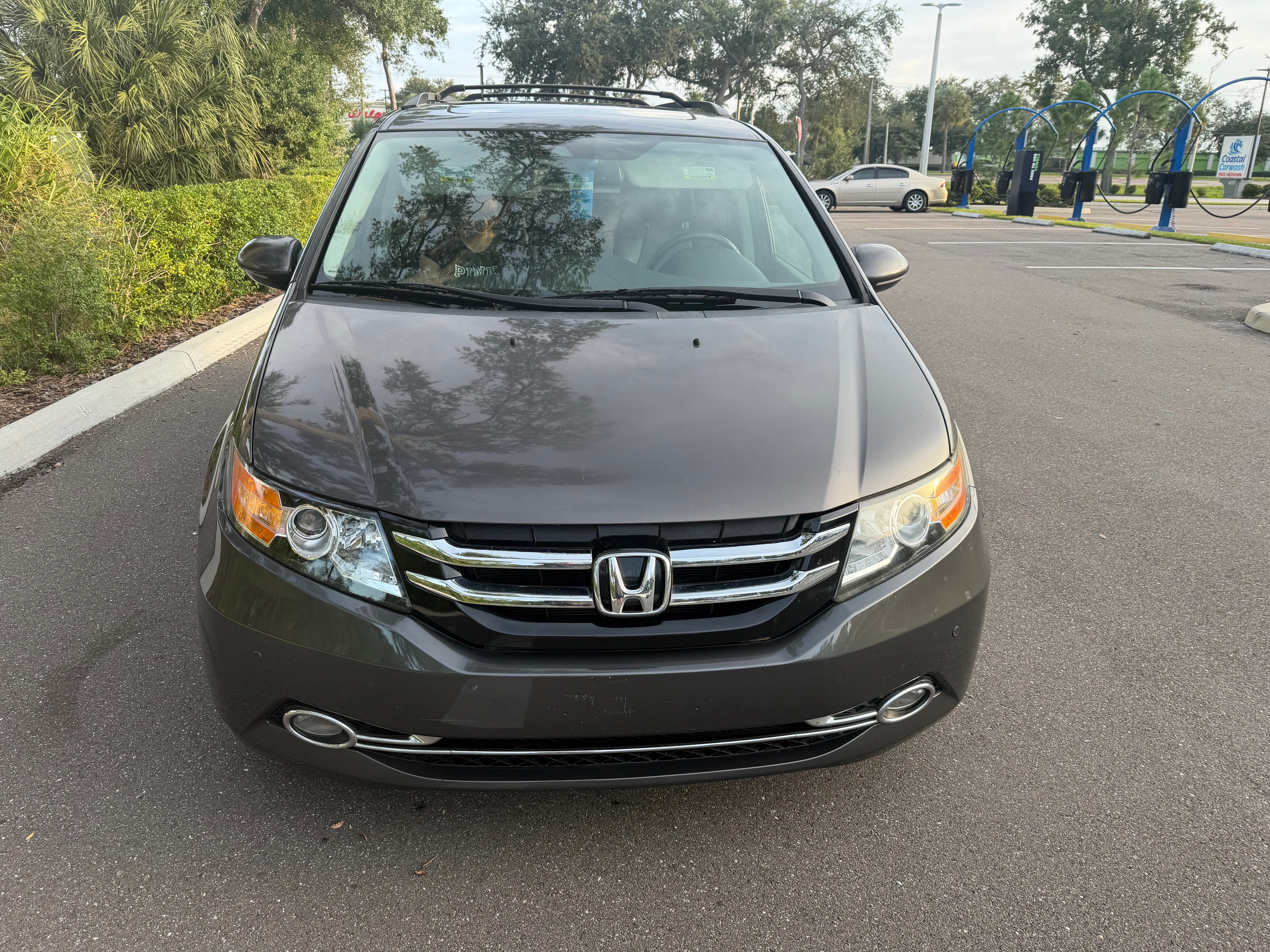 Used 2014 Honda Odyssey Touring Elite image 10