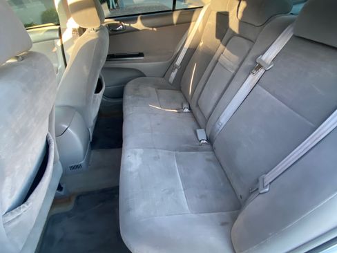 Used 2005 Toyota Camry FWD image 15