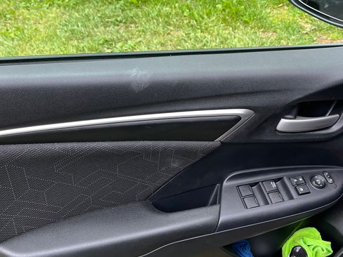 Used 2015 Honda Fit EX image 24