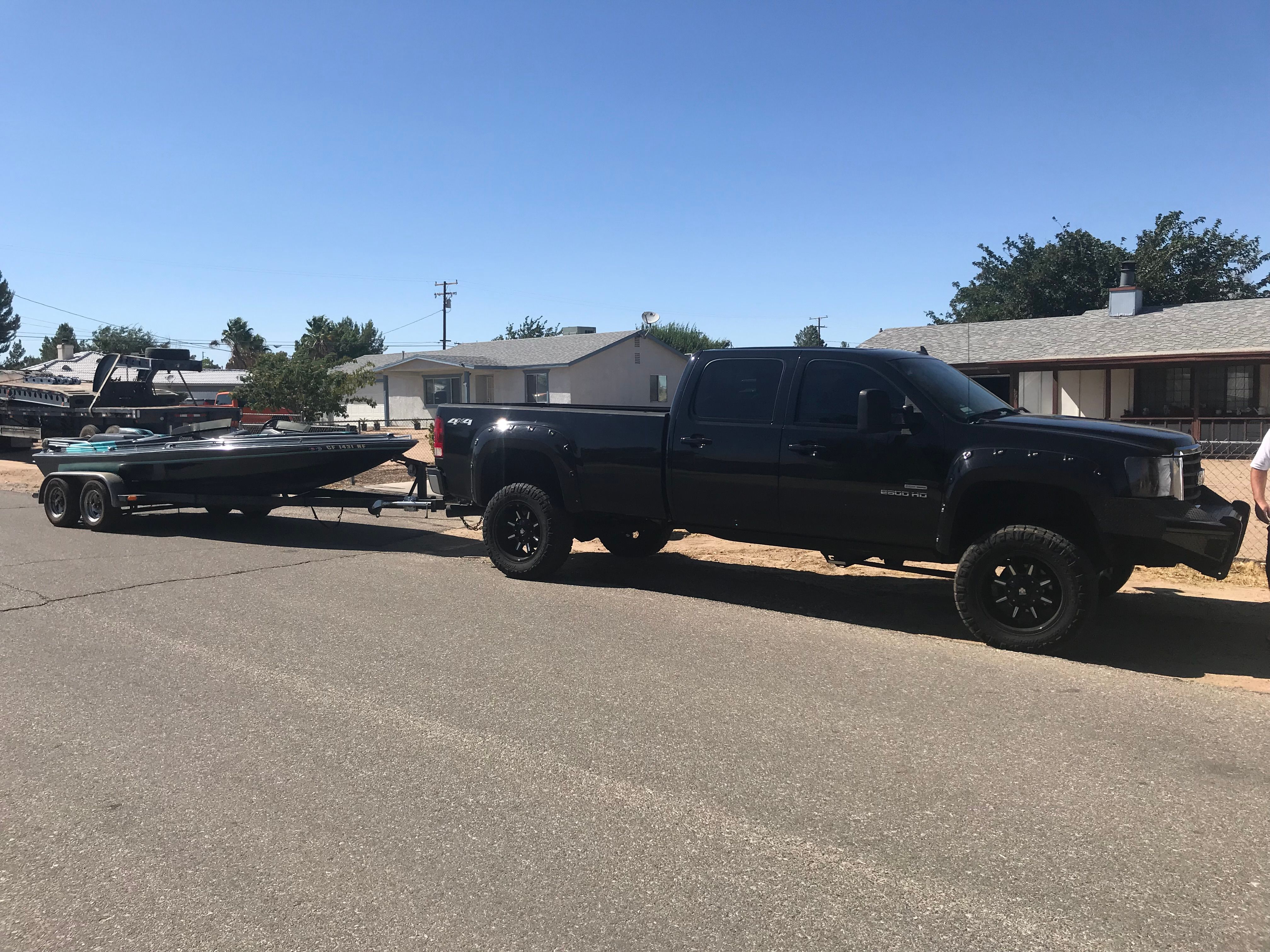 Used 2010 GMC Sierra 2500 SLT w/ SLT Convenience Package AWD/4WD image 1
