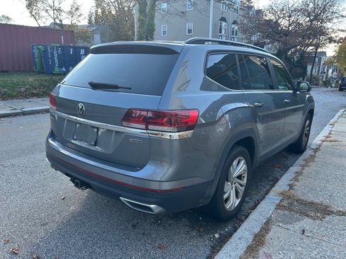 Used 2021 Volkswagen Atlas SE w/ Panoramic Sunroof Package image 5