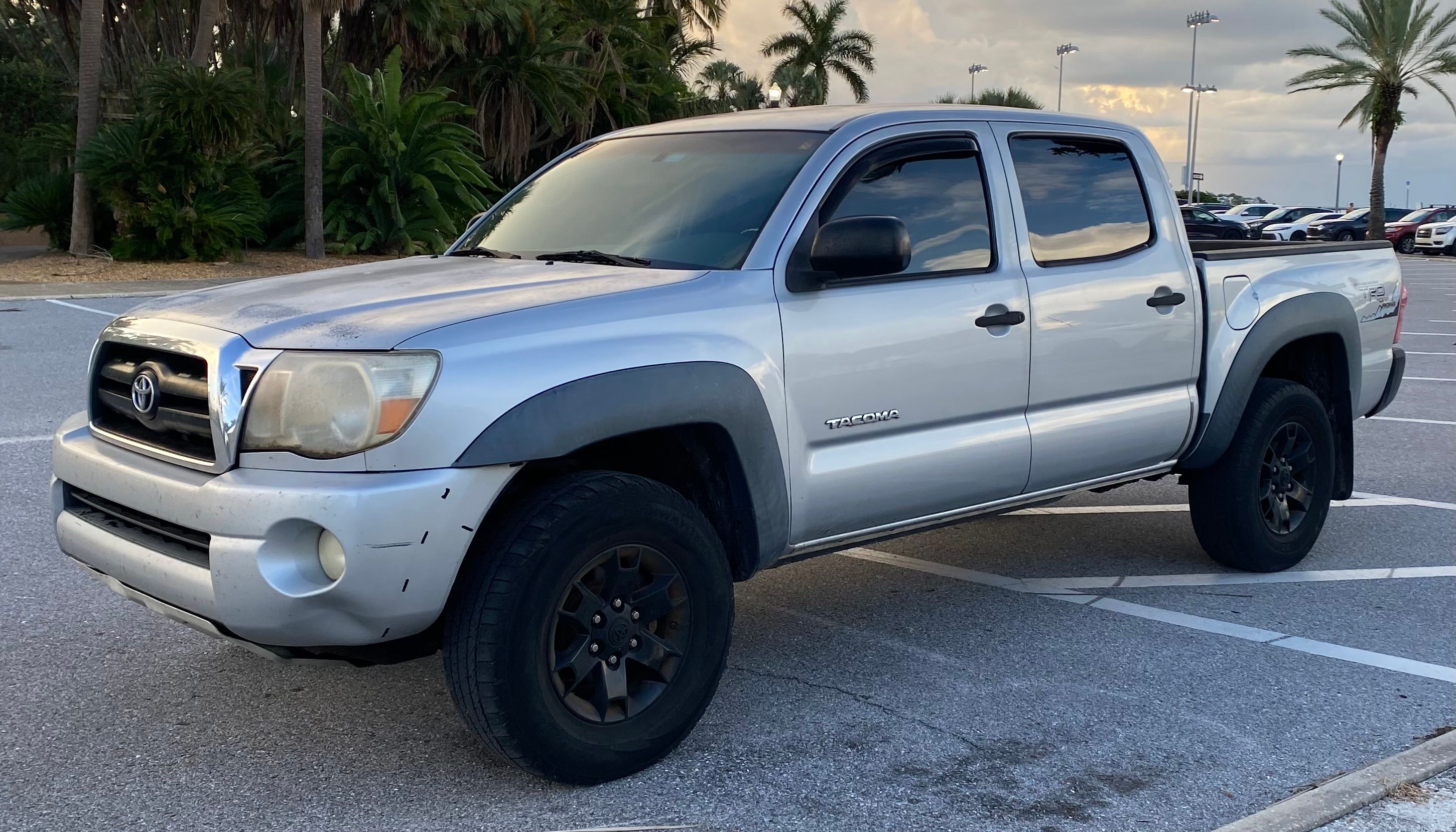 Used 2008 Toyota Tacoma PreRunner w/ TRD Off-Road Pkg #2 RWD image 2