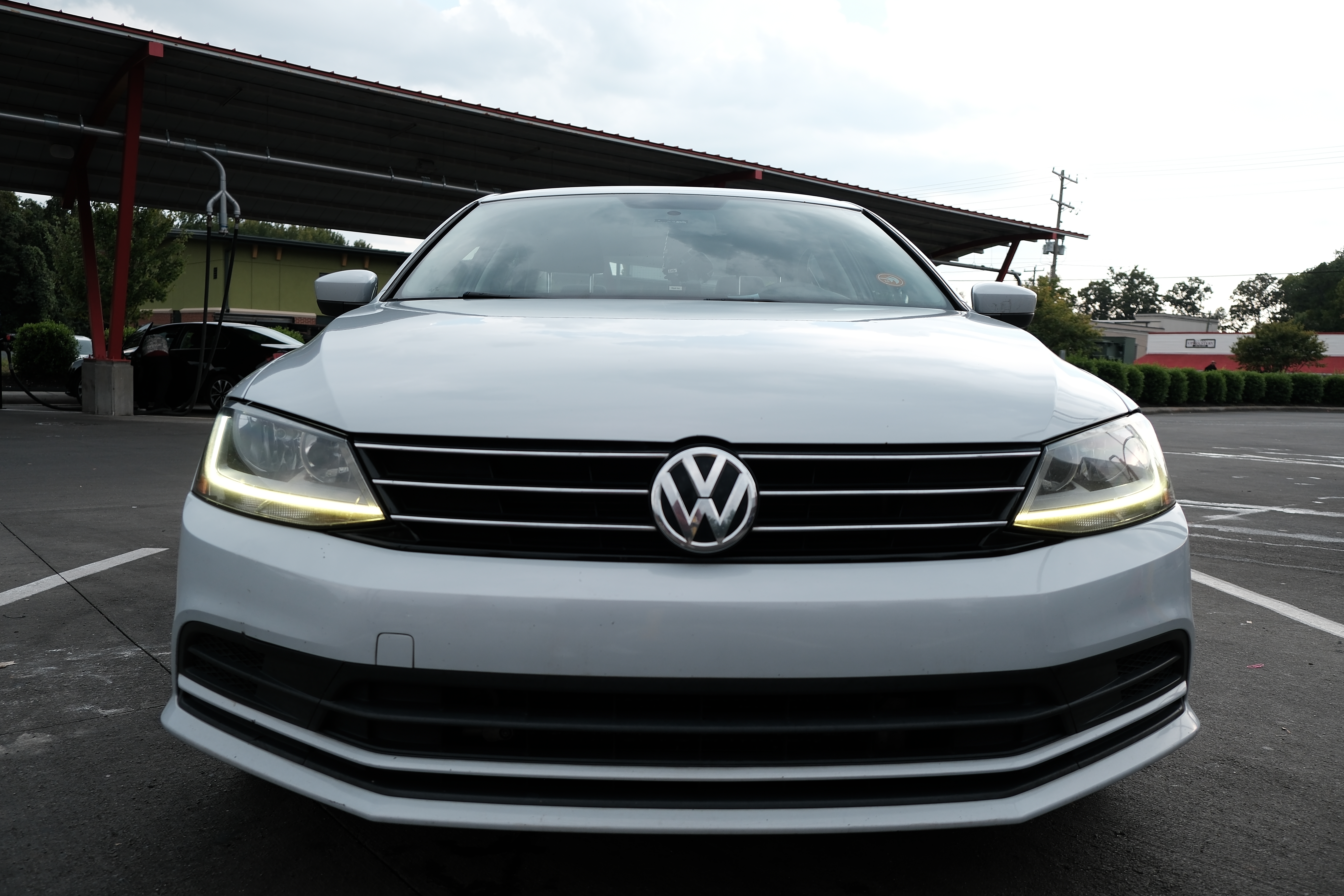 Used 2017 Volkswagen Jetta S FWD image 2