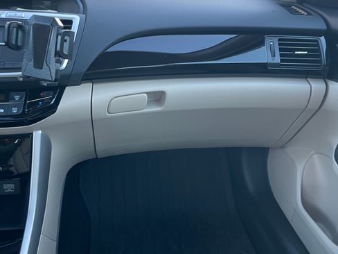 Used 2016 Honda Accord LX image 22