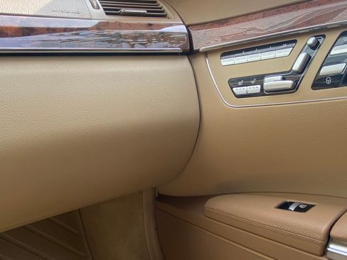 Used 2009 Mercedes-Benz S 550 4MATIC image 15