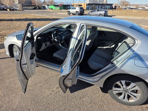 Used 2013 Honda Accord LX image 10