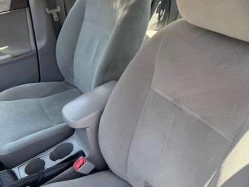 Used 2013 Toyota Corolla L FWD image 11