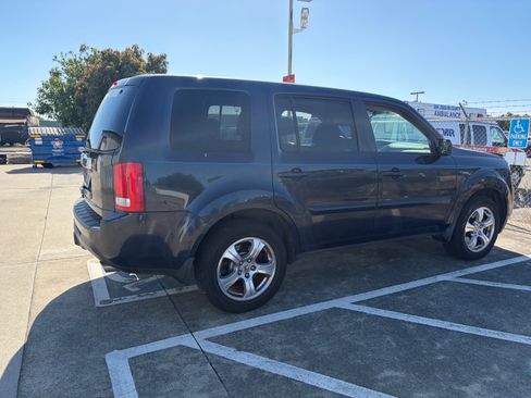 Used 2012 Honda Pilot EX image 2