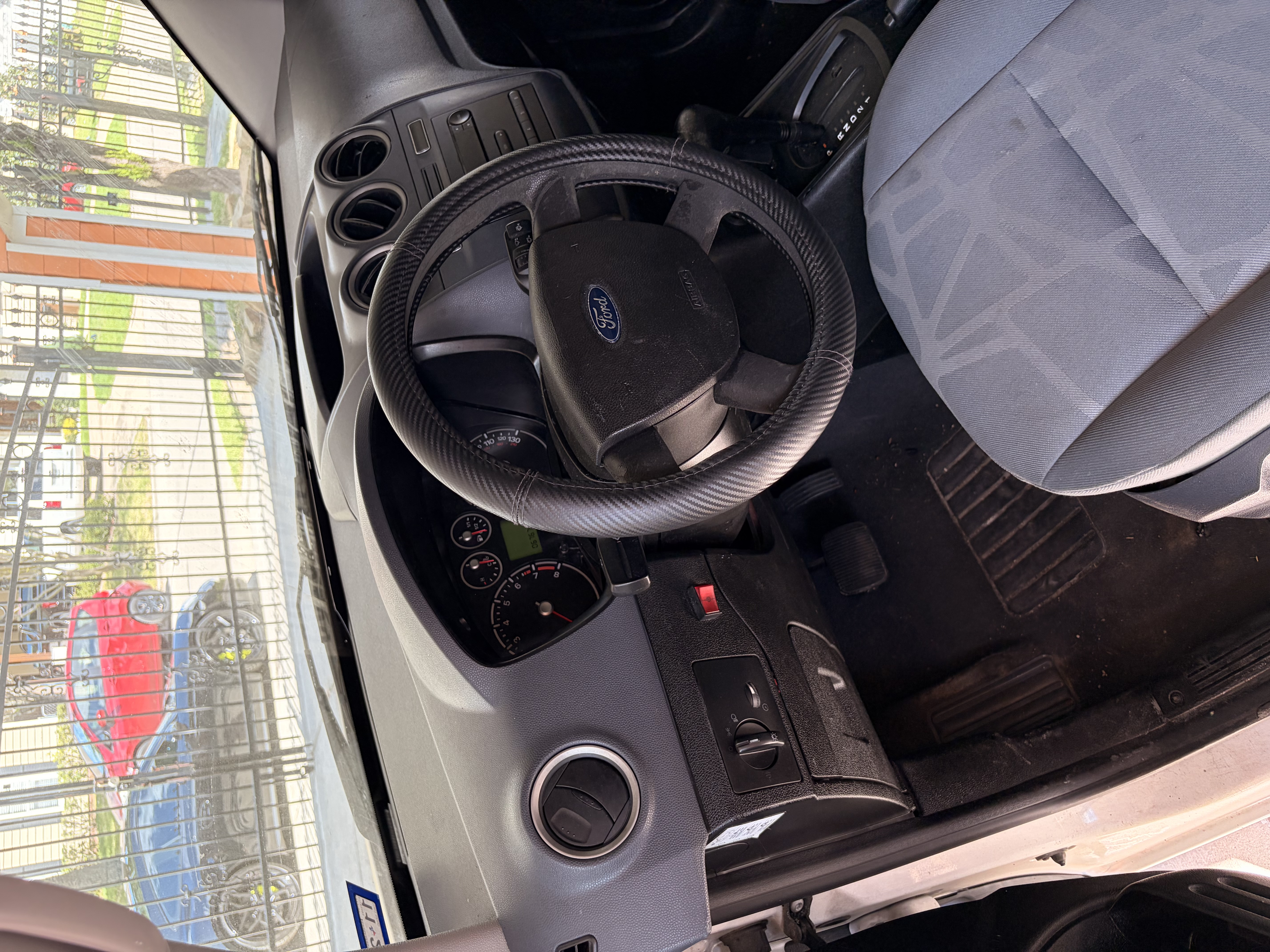 Used 2012 Ford Transit Connect XL FWD image 6