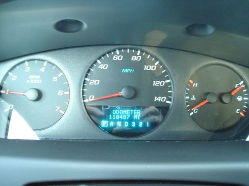 Used 2009 Chevrolet Impala LS image 9