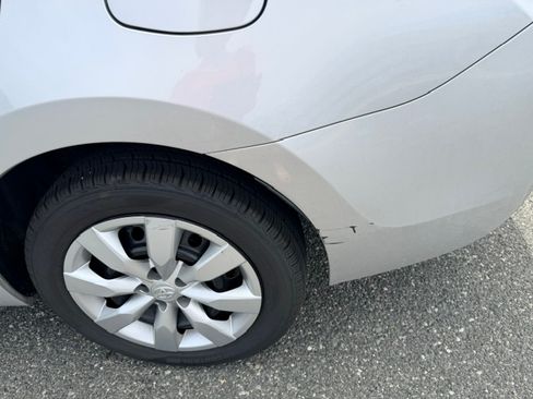 Used 2014 Toyota Corolla LE FWD image 8