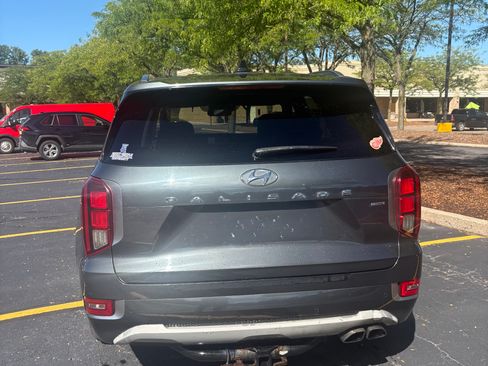 Used 2021 Hyundai Palisade Limited AWD/4WD image 2