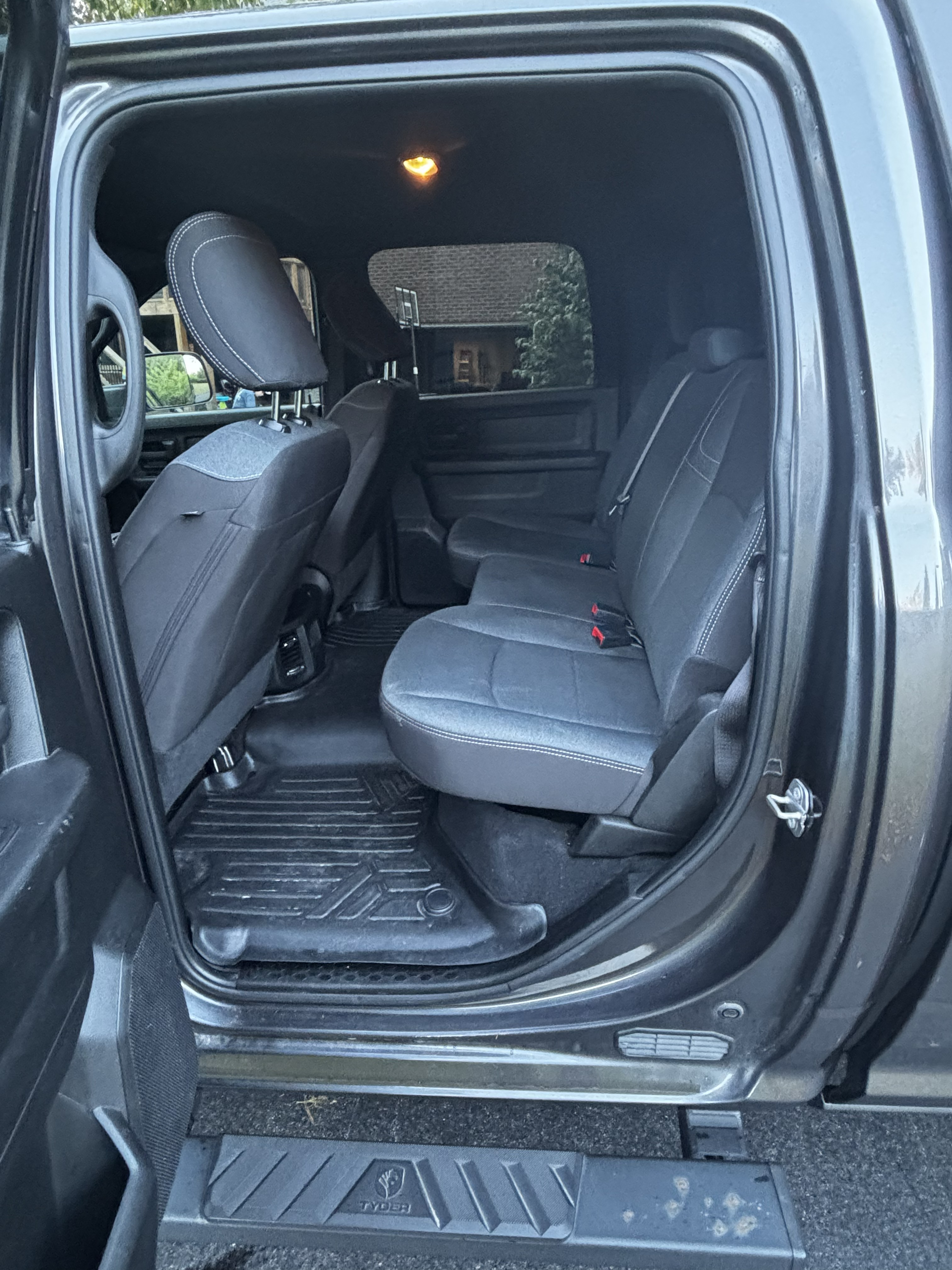 Used 2021 RAM 2500 Tradesman AWD/4WD image 11