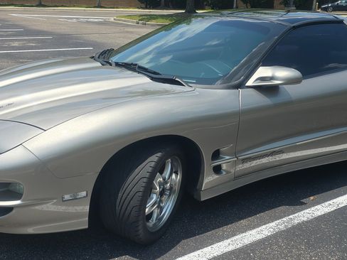 Used 2002 Pontiac Firebird Trans Am RWD image 2
