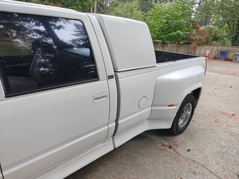Used 1992 Chevrolet Silverado 3500 2WD Crew Cab image 9