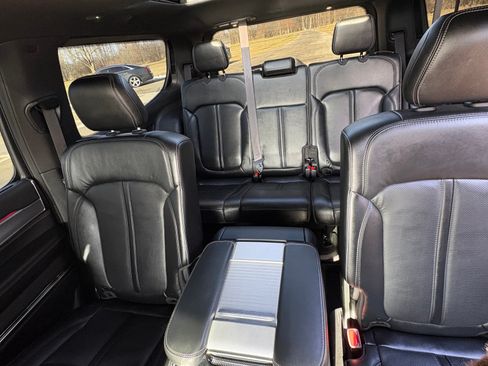 Used 2022 Jeep Grand Wagoneer Series I image 8