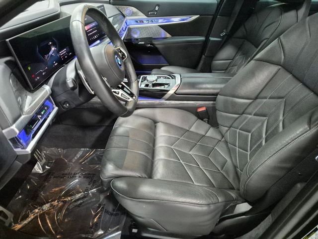 Used 2023 BMW i7 xDrive60 AWD/4WD image 19