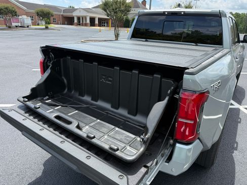 Used 2024 Toyota Tacoma TRD Sport w/ TRD Sport Upgrade Package RWD image 6