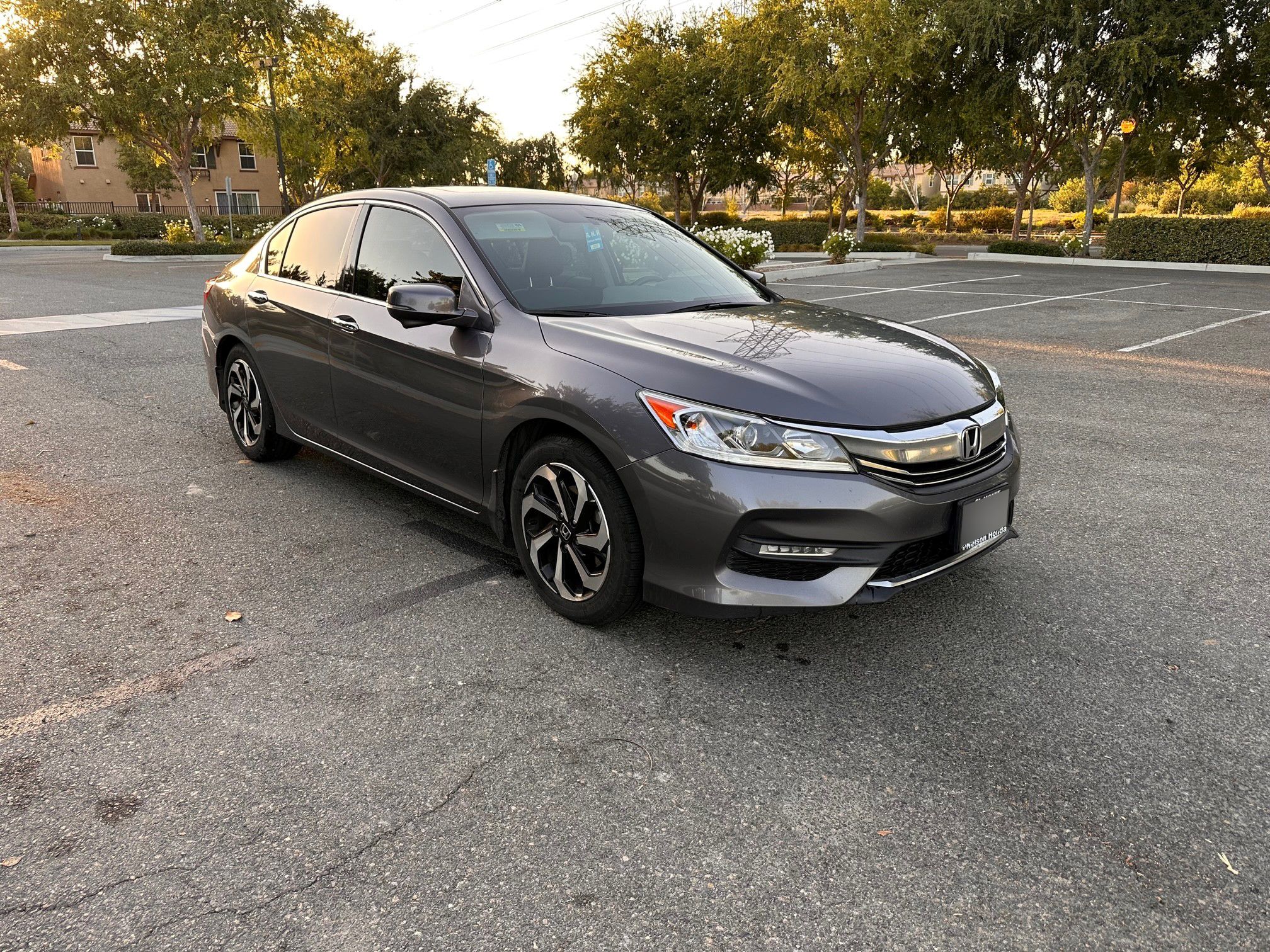 Used 2016 Honda Accord EX-L image 4