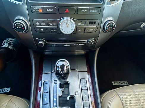 Used 2012 Hyundai Equus Ultimate image 13