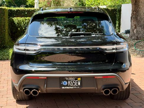 Used 2023 Porsche Macan AWD/4WD image 8
