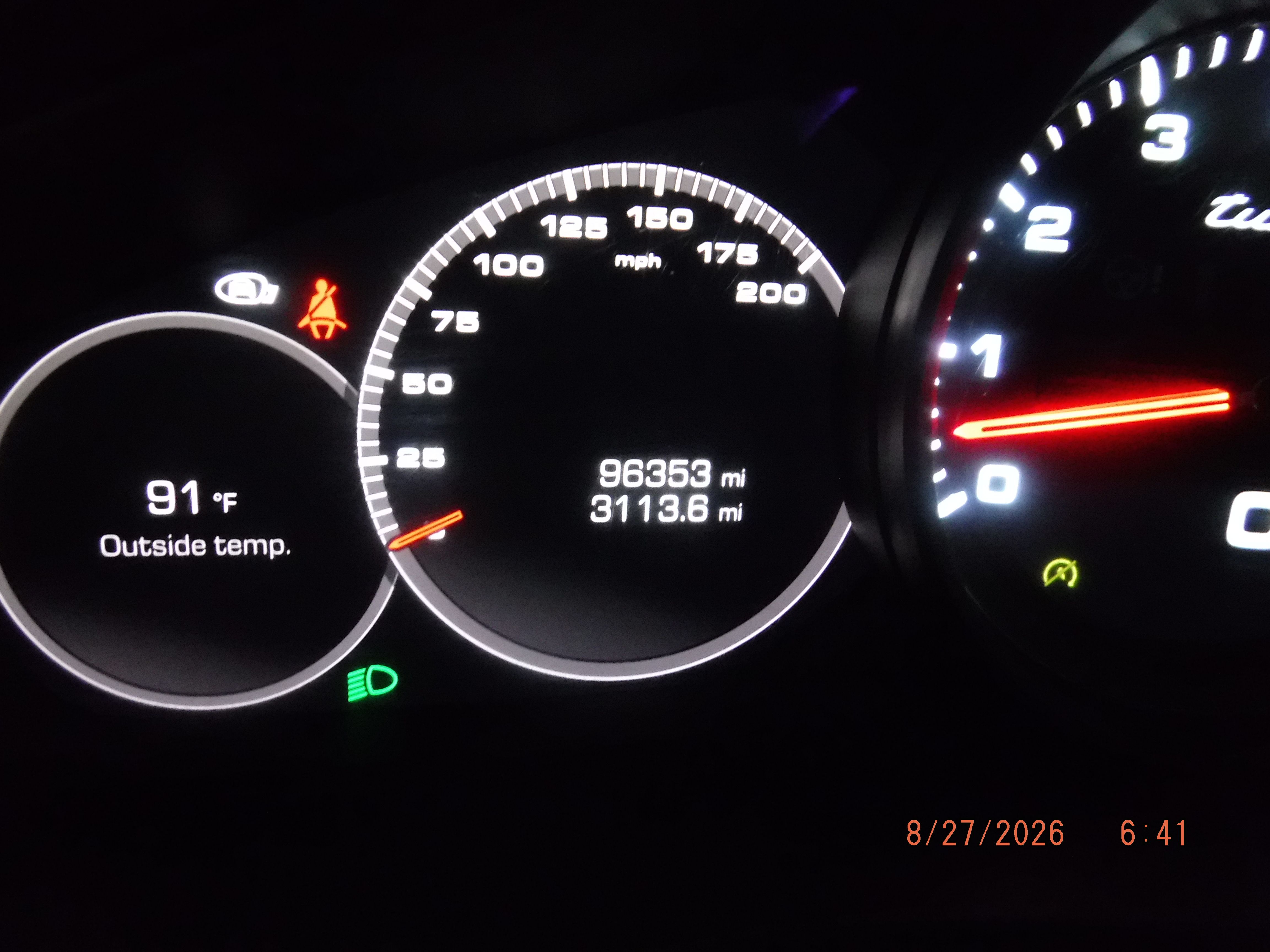 Used 2021 Porsche Cayenne Turbo AWD/4WD image 23