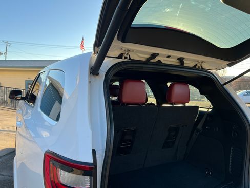 Used 2018 Dodge Durango SRT w/ SRT Interior Appearance Group image 12