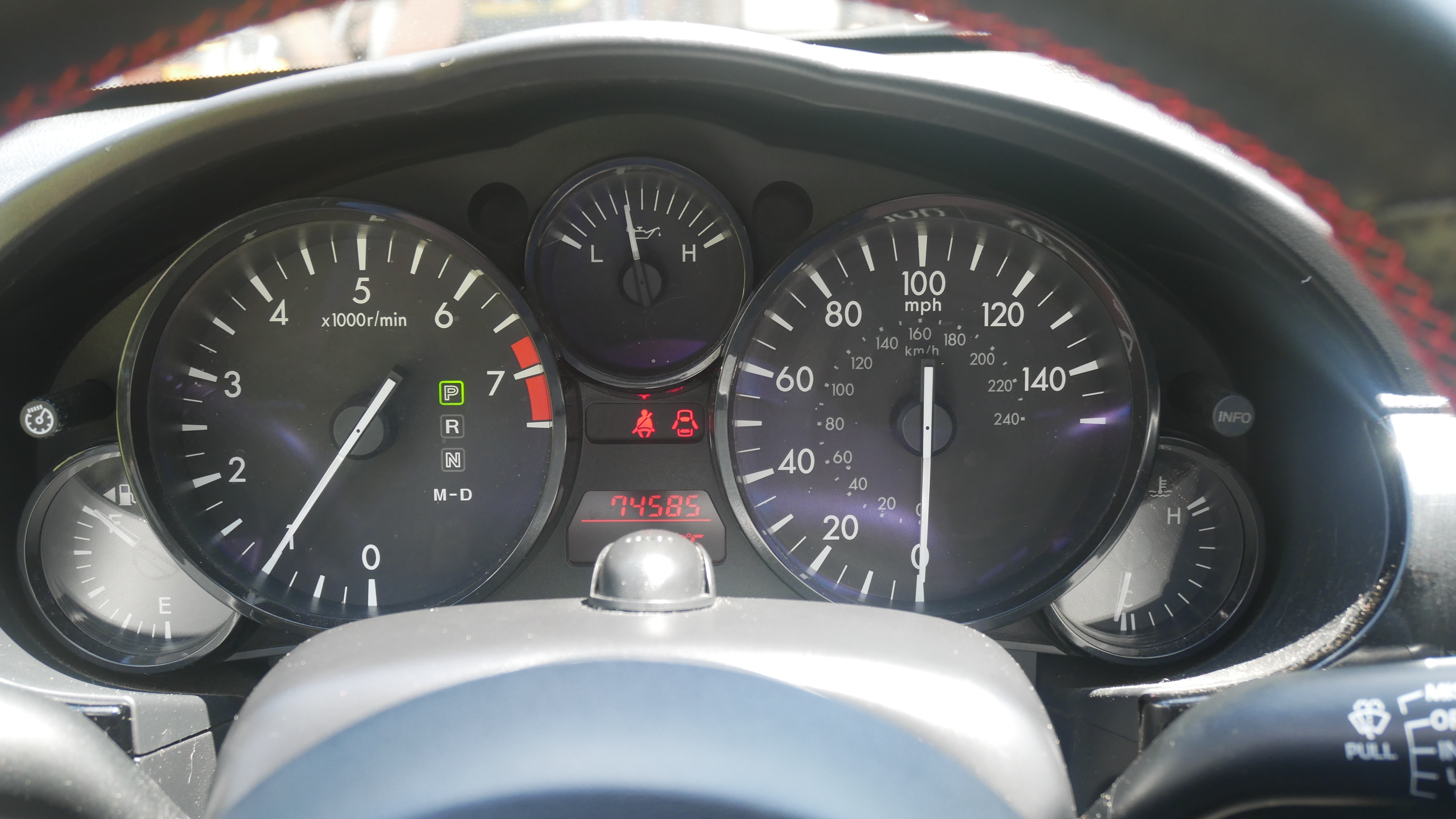Used 2014 MAZDA MX-5 Miata Club RWD image 10