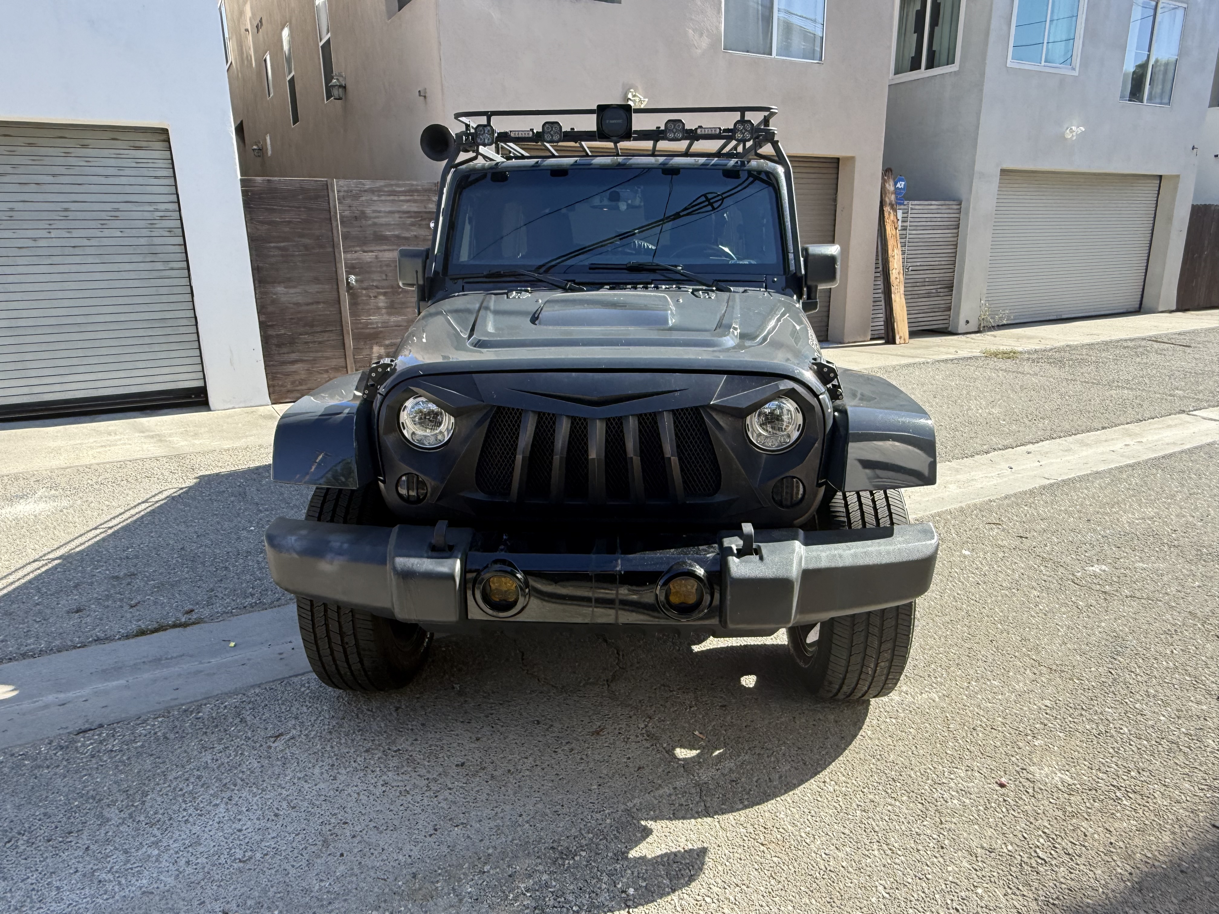 Used 2017 Jeep Wrangler Unlimited Sahara AWD/4WD image 6