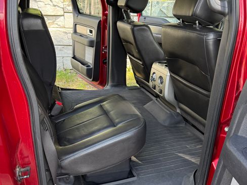 Used 2014 Ford F150 FX4 w/ Equipment Group 402A Luxury AWD/4WD image 23