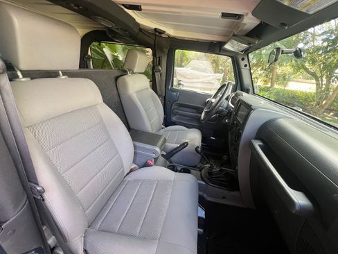 Used 2008 Jeep Wrangler Rubicon w/ Dual Top Group image 4