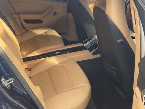 Used 2015 Porsche Panamera image 11