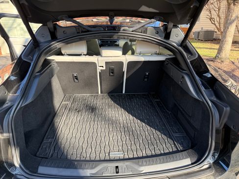 Used 2024 Jaguar I-PACE R-Dynamic HSE image 8