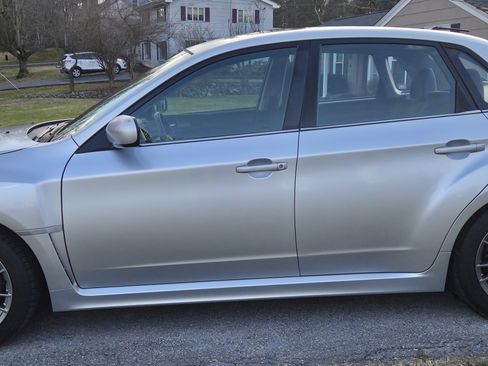 Used 2011 Subaru Impreza WRX Premium image 10