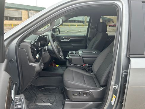 Used 2026 Chevrolet Silverado 1500 LT image 6