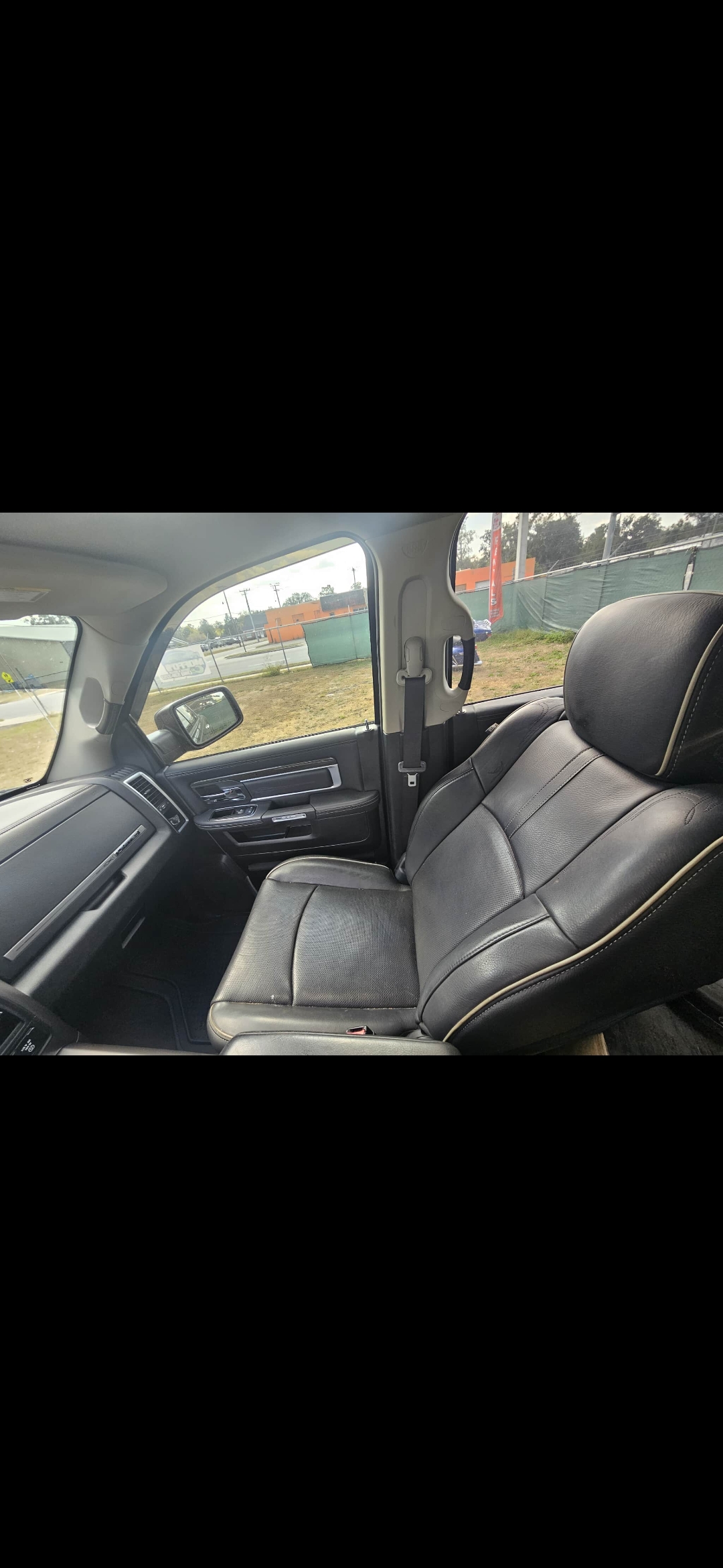 Used 2015 RAM 1500 Limited AWD/4WD image 13