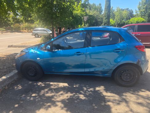 Used 2012 MAZDA MAZDA2 Sport image 5