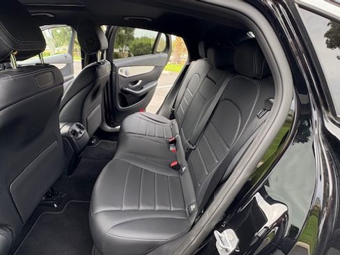 Used 2019 Mercedes-Benz GLC 300 4MATIC Coupe image 21