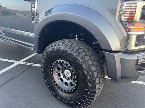 Used 2022 Ford F350 Platinum AWD/4WD image 15