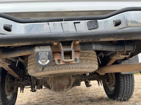 Used 2005 GMC Sierra 2500 SLE w/ Heavy-Duty Power Package image 11