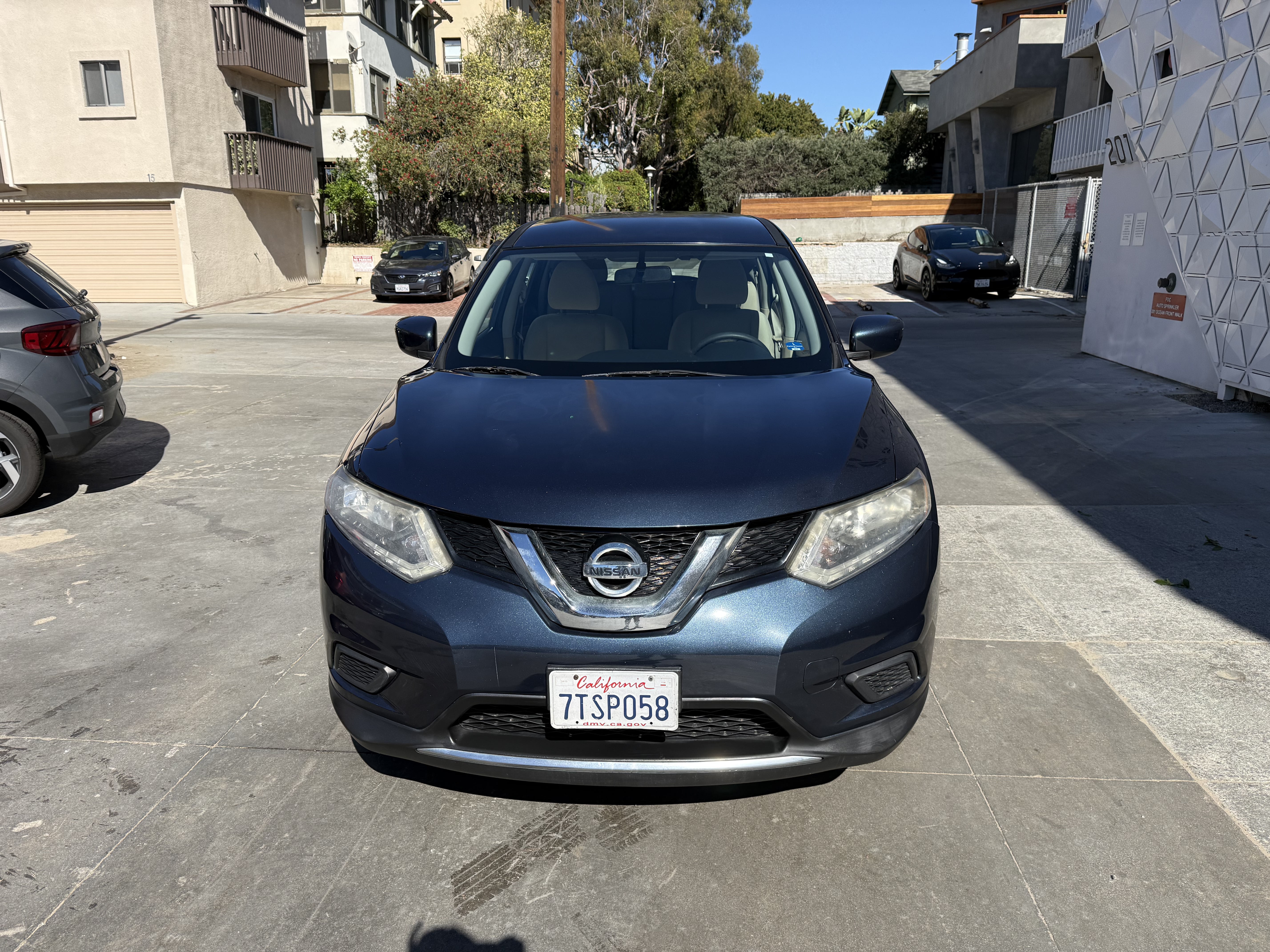 Used 2016 Nissan Rogue S FWD image 6
