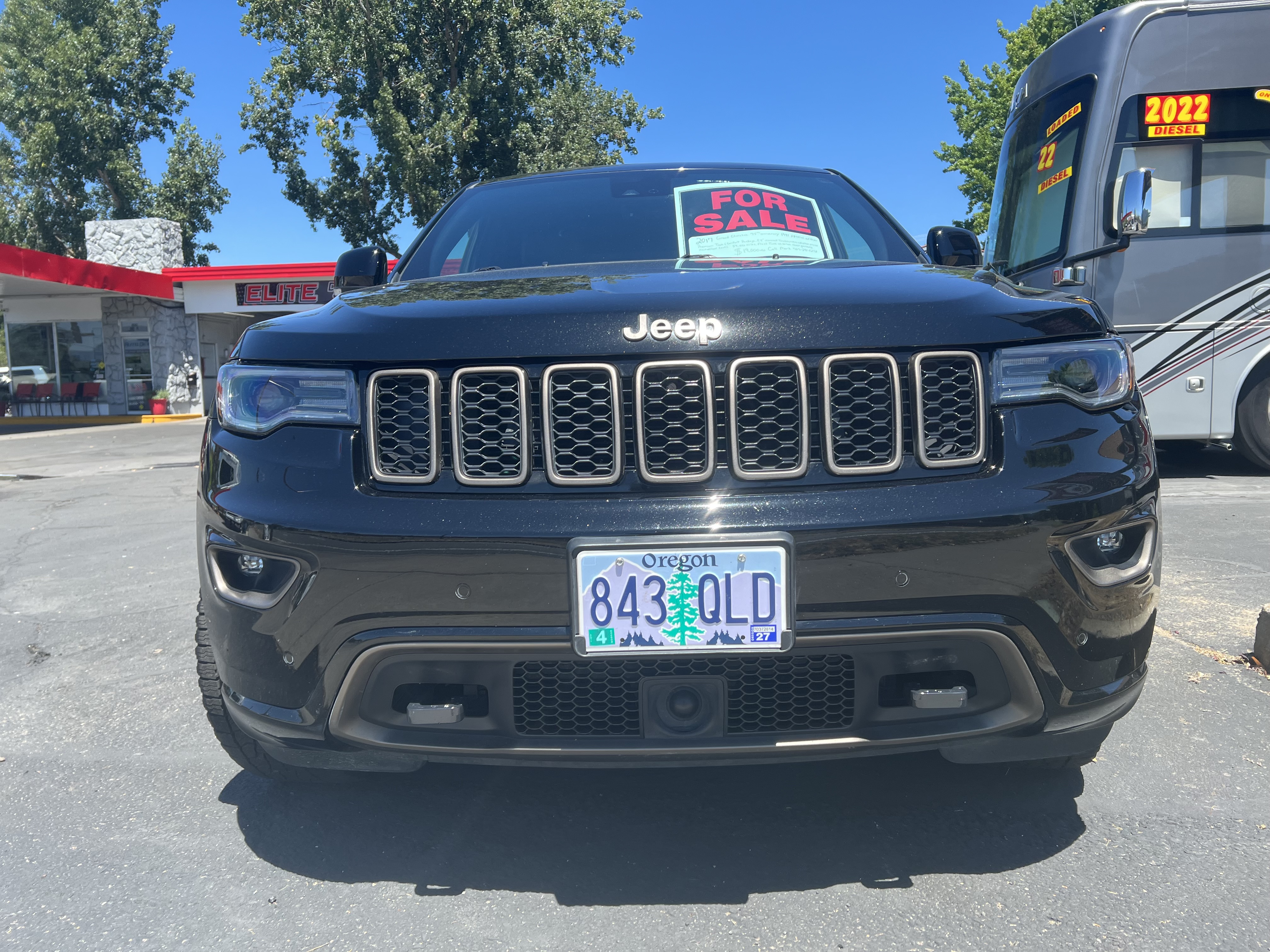 Used 2017 Jeep Grand Cherokee Limited 75th Anniversary AWD/4WD image 10