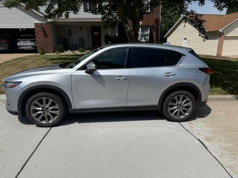 Used 2021 MAZDA CX-5 Grand Touring AWD/4WD image 1